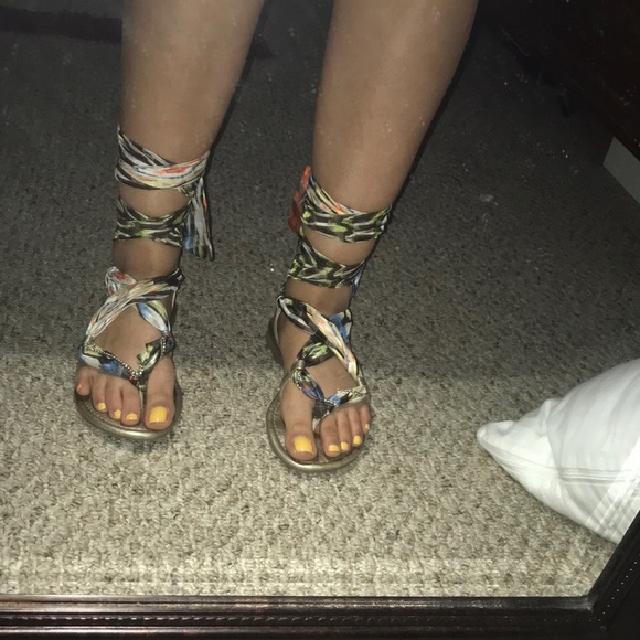Sandals - Picture 2 of 3